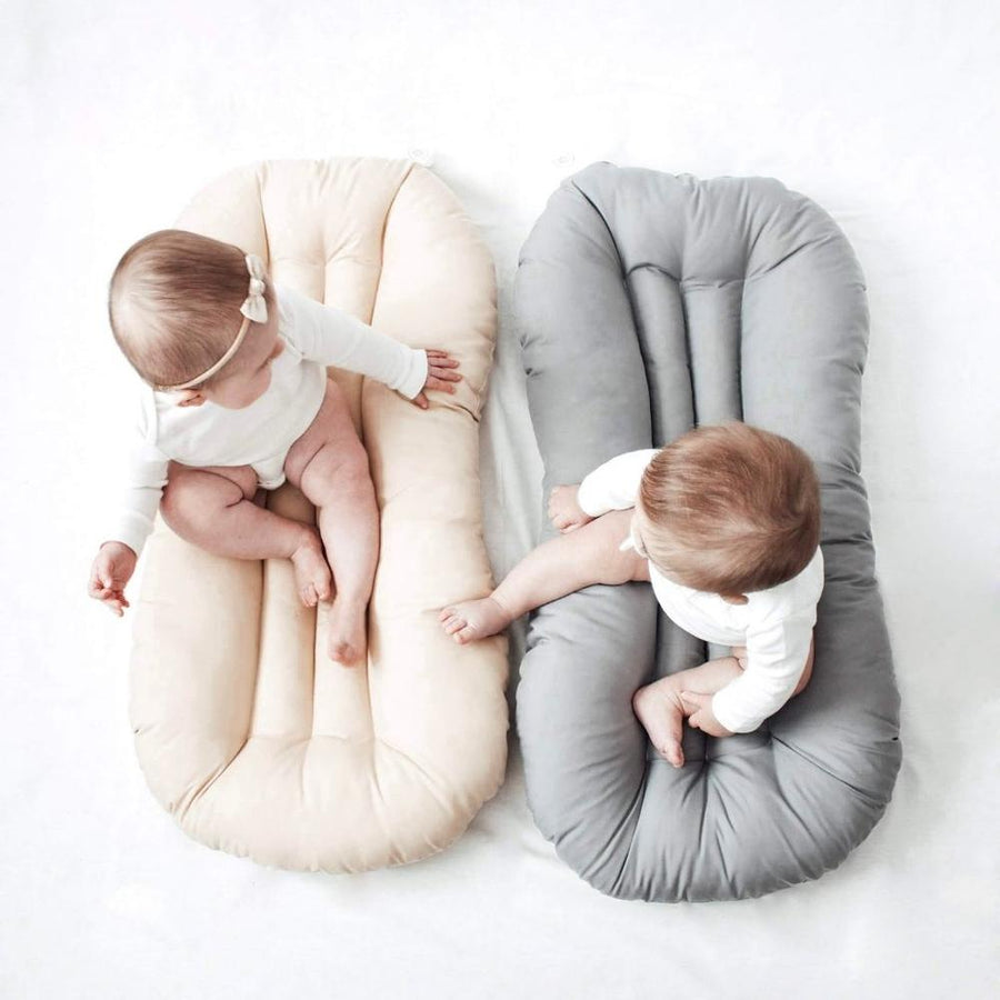 Coussin d'activités 2 en 1 Cosy Play Coussin d'activités 2 en 1 Cosy Play